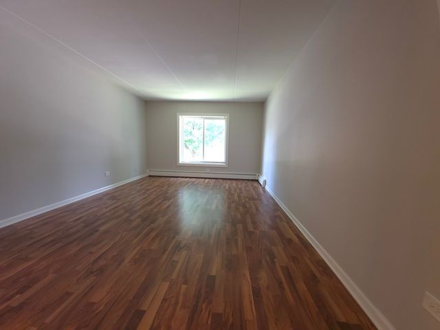 1675 Kiowa Circle 103, Naperville, IL 60565