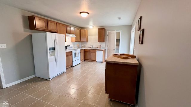 120 Lind Drive, Edinburgh, IN 46124