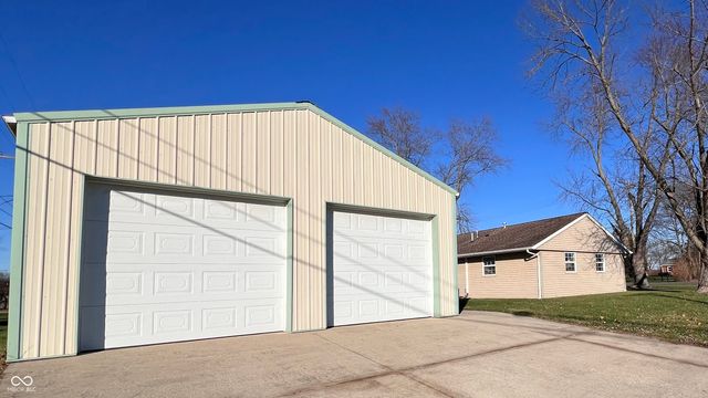 120 Lind Drive, Edinburgh, IN 46124