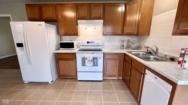 120 Lind Drive, Edinburgh, IN 46124