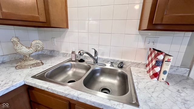 120 Lind Drive, Edinburgh, IN 46124