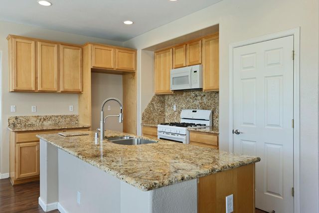 2236 Sabrina Way, Tracy, CA 95377