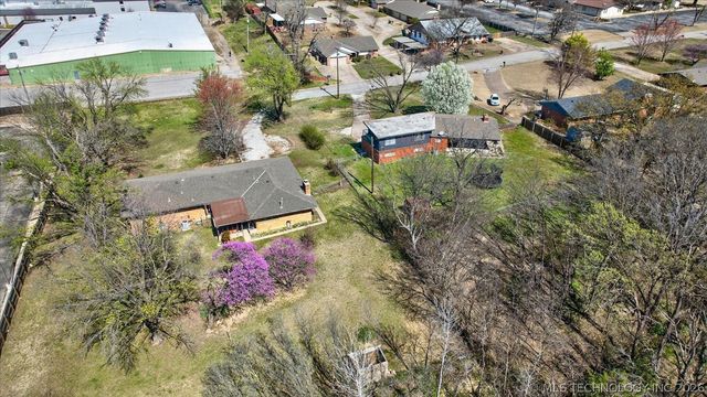 3939 Lakeview Drive, Bartlesville, OK 74006