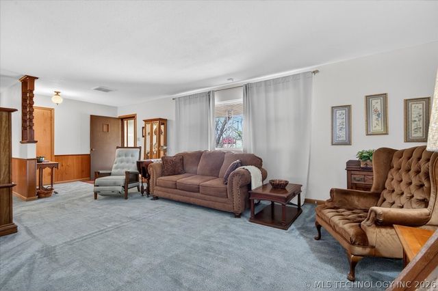 3939 Lakeview Drive, Bartlesville, OK 74006