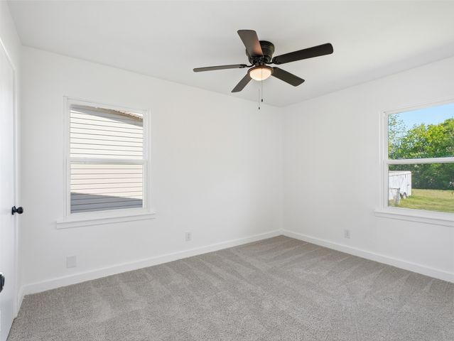 328 W Burton Street, Sherman, TX 75092