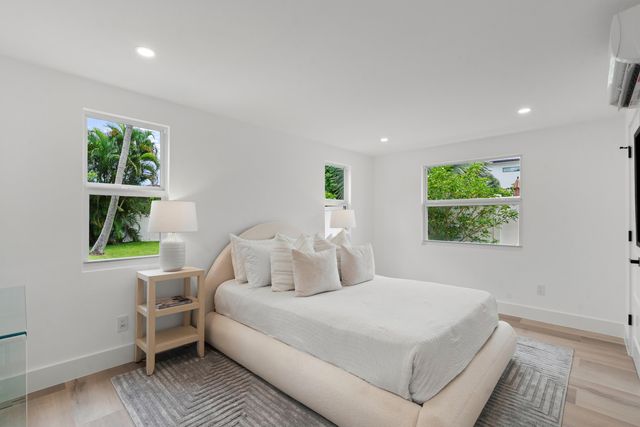 1619 NE 2ND Avenue, Delray Beach, FL 33444