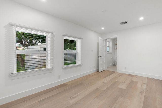 1619 NE 2ND Avenue, Delray Beach, FL 33444