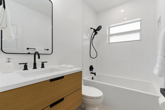 1619 NE 2ND Avenue, Delray Beach, FL 33444