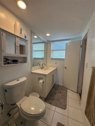 3001 S Ocean Drive 1429, Hollywood, FL 33019