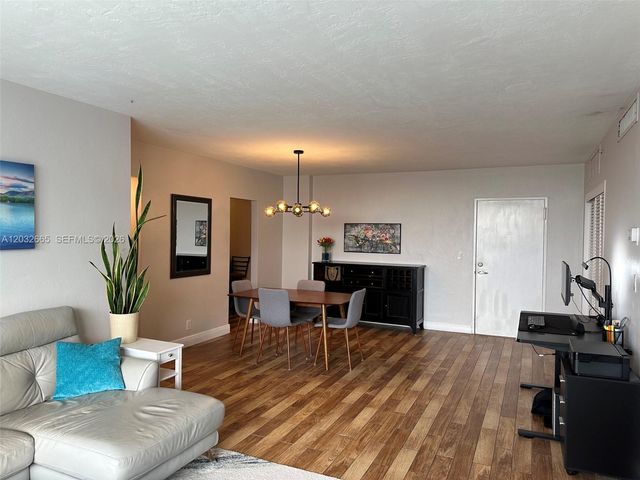 3001 S Ocean Drive 1429, Hollywood, FL 33019