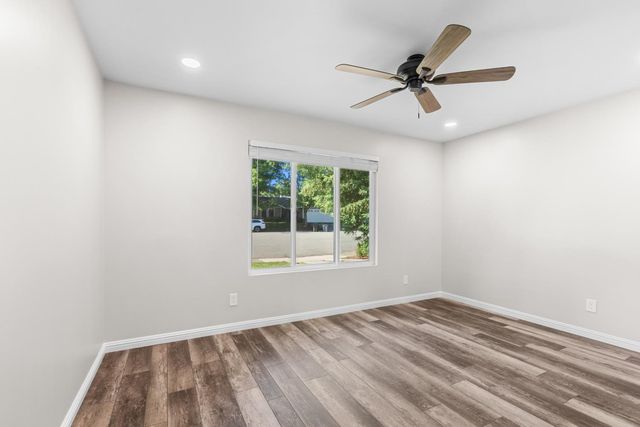 112 Sourdough Ct, Folsom, CA 95630