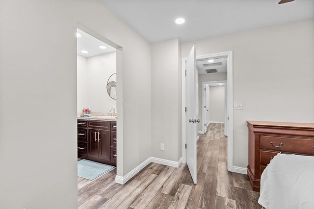 112 Sourdough Ct, Folsom, CA 95630
