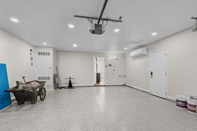 112 Sourdough Ct, Folsom, CA 95630