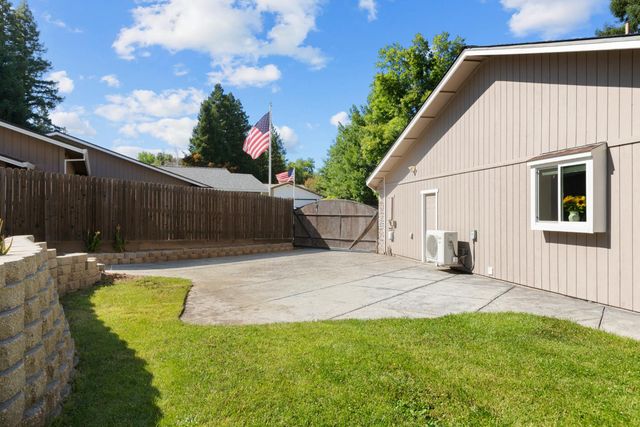 112 Sourdough Ct, Folsom, CA 95630