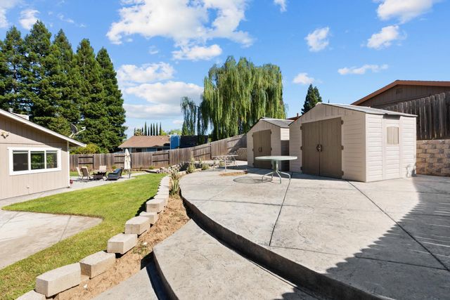 112 Sourdough Ct, Folsom, CA 95630