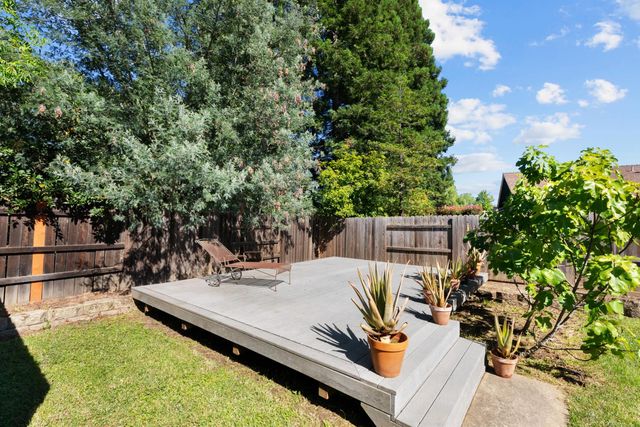 112 Sourdough Ct, Folsom, CA 95630