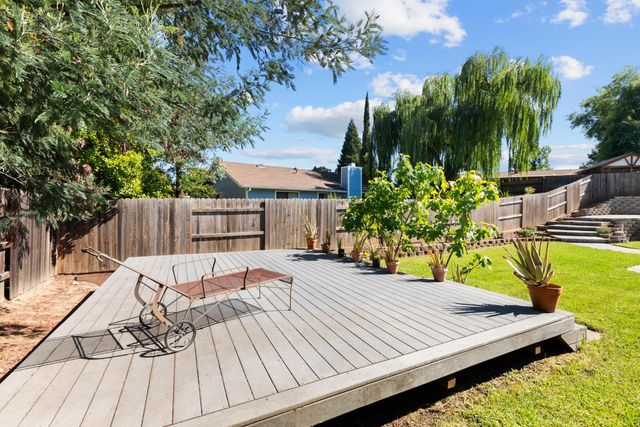 112 Sourdough Ct, Folsom, CA 95630