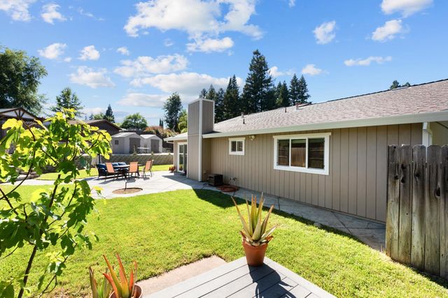 112 Sourdough Ct, Folsom, CA 95630