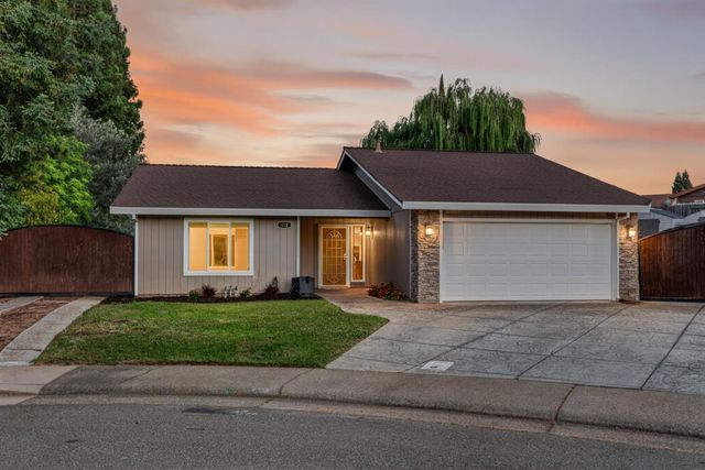 112 Sourdough Ct, Folsom, CA 95630
