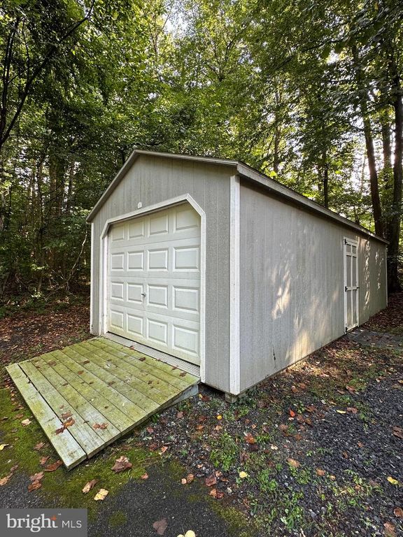 1866 COPENHAFFER RD, Dover, PA 17315