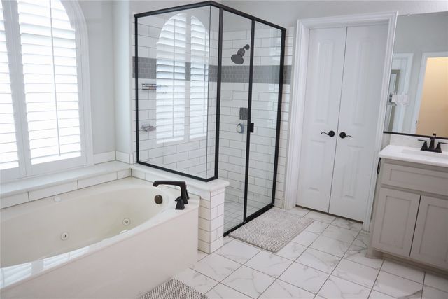 5124 Windstone Drive, Fort Worth, TX 76244