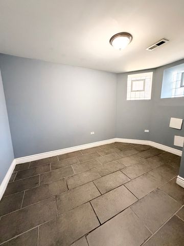 830 E 90th Street, Chicago, IL 60619