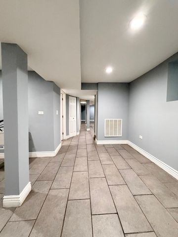 830 E 90th Street, Chicago, IL 60619