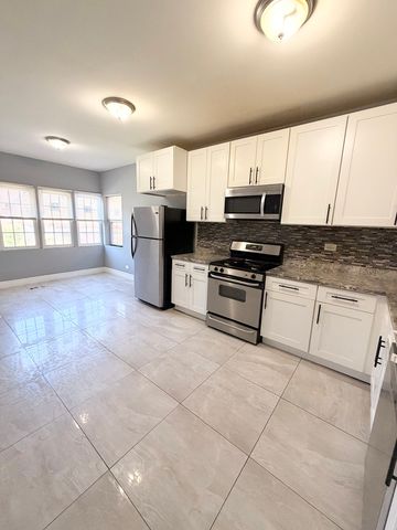 830 E 90th Street, Chicago, IL 60619