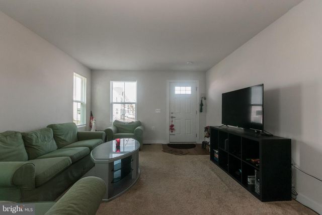 109 BLANTONS RD, Martinsburg, WV 25405