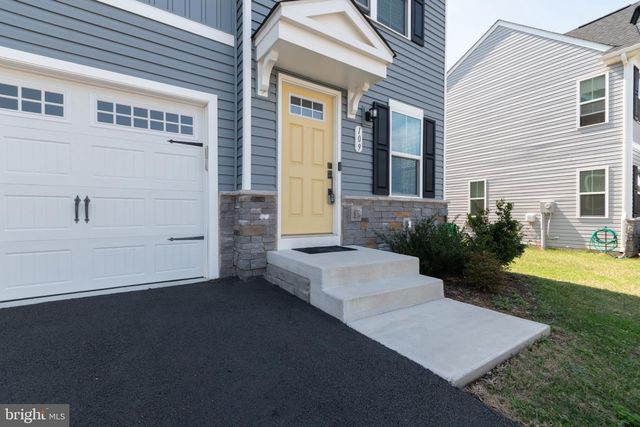 109 BLANTONS RD, Martinsburg, WV 25405