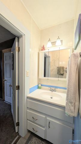 2201 Chestnut Street, Gadsden, AL 35904