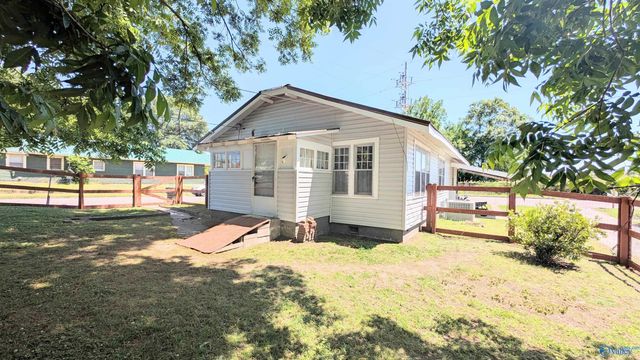 2201 Chestnut Street, Gadsden, AL 35904