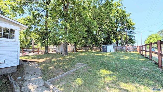 2201 Chestnut Street, Gadsden, AL 35904