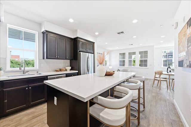 421 Montague, Milpitas, CA 95035