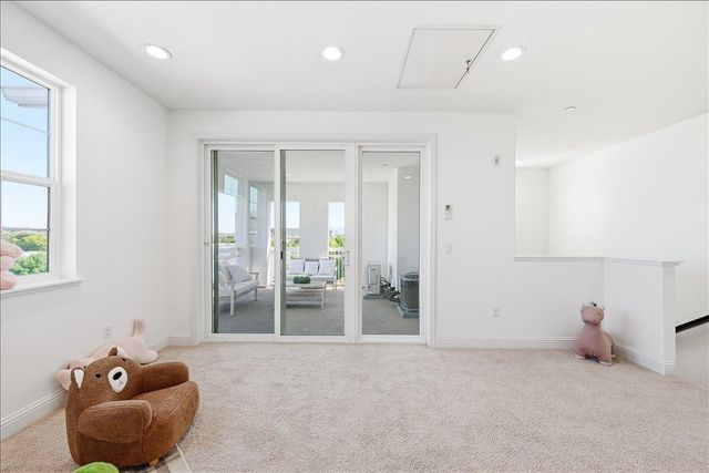 421 Montague, Milpitas, CA 95035