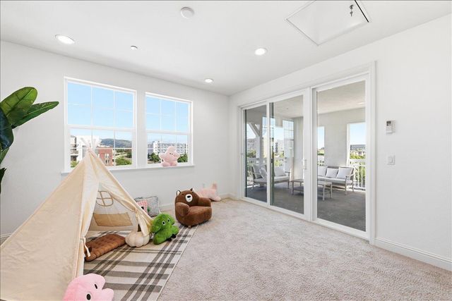 421 Montague, Milpitas, CA 95035