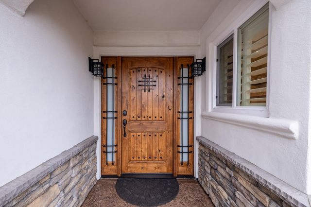 5326 Constellation Way, Sacramento, CA 95841