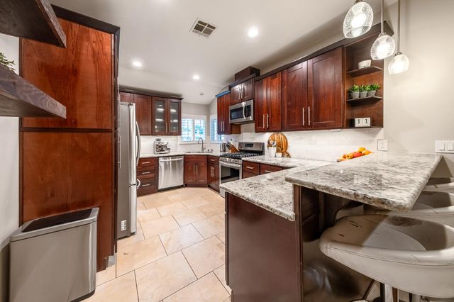 5326 Constellation Way, Sacramento, CA 95841