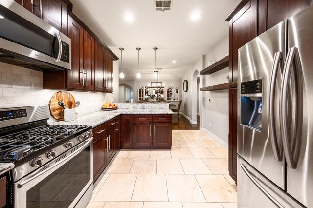 5326 Constellation Way, Sacramento, CA 95841