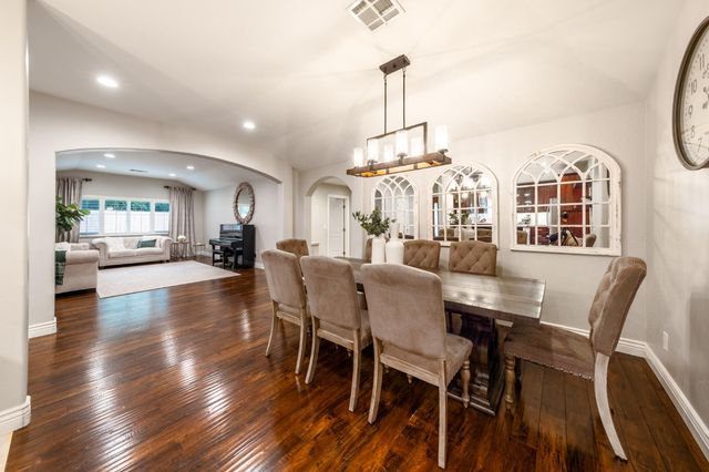 5326 Constellation Way, Sacramento, CA 95841