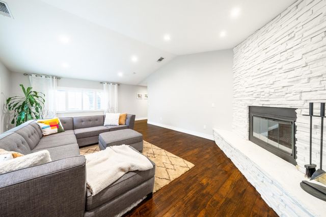 5326 Constellation Way, Sacramento, CA 95841