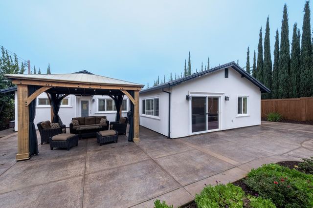 5326 Constellation Way, Sacramento, CA 95841