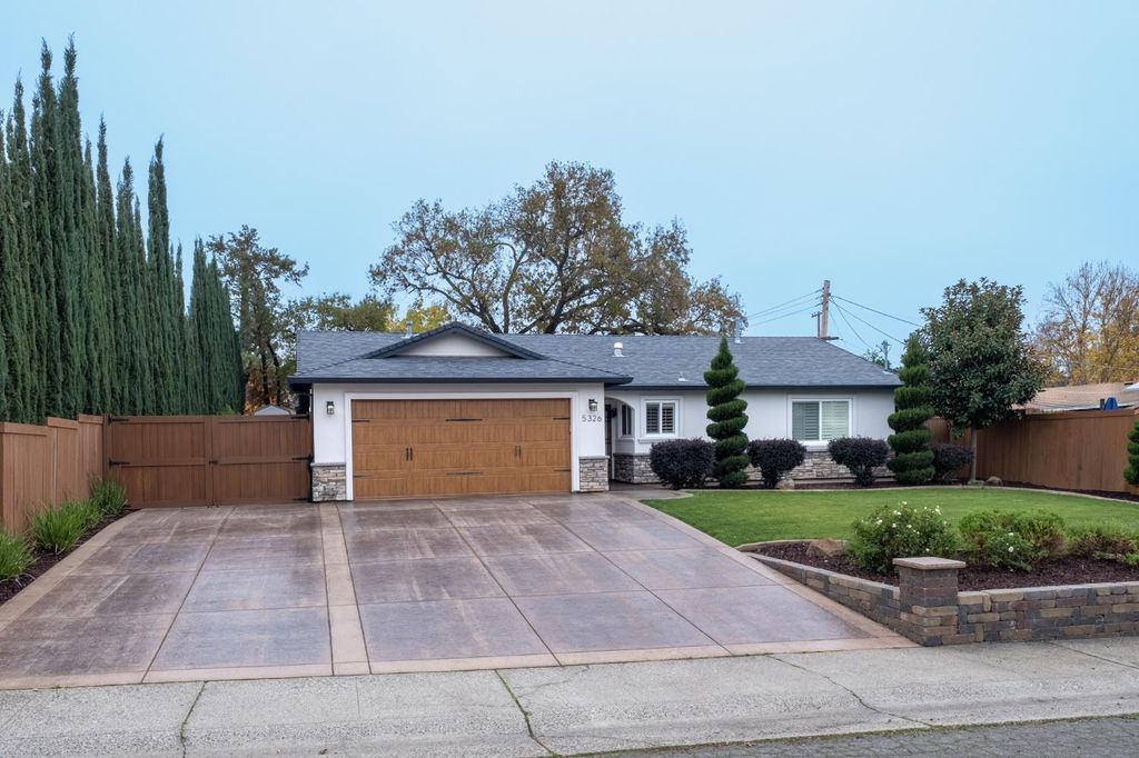5326 Constellation Way, Sacramento, CA 95841
