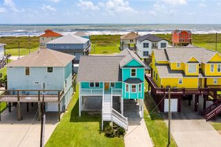 108 Ocean View Drive, Crystal Beach, TX 77650