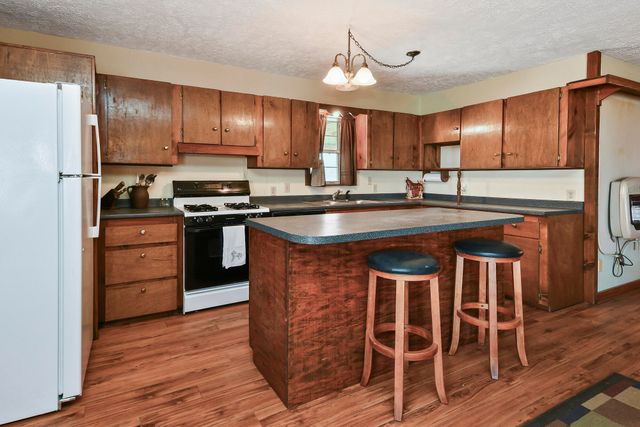 491 Sparrowhawk Road, Fordland, MO 65652