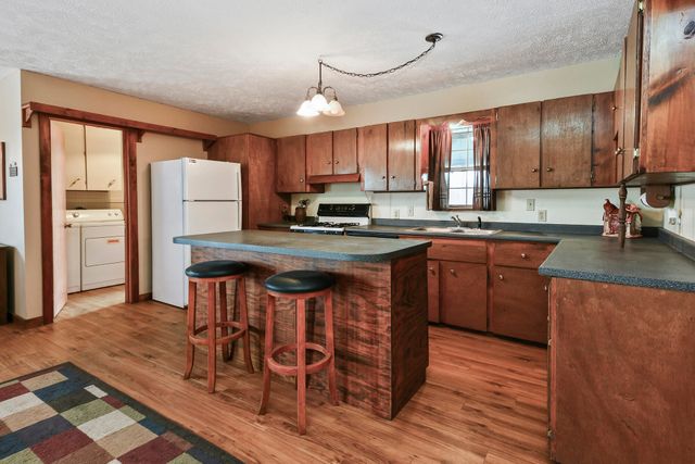 491 Sparrowhawk Road, Fordland, MO 65652