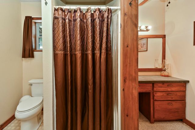 491 Sparrowhawk Road, Fordland, MO 65652