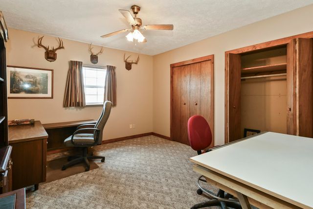 491 Sparrowhawk Road, Fordland, MO 65652