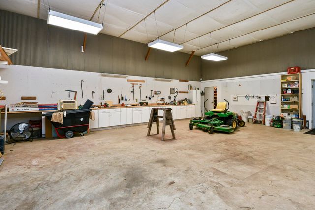 491 Sparrowhawk Road, Fordland, MO 65652