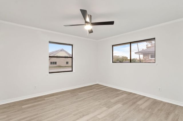 1302 W Tarrant Road, Grand Prairie, TX 75050